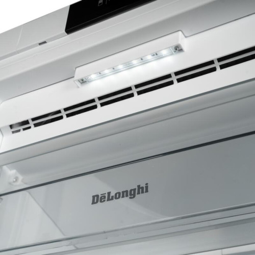Встраиваемая морозильная камера Delonghi/ Встраиваемая морозильная камера Delonghi, ВхШхГ 1770х540х545, No Frost, объем 221 л, сенсорное управление, LED освещение, жесткое крепление, Icematic, энергоэффективность А+, цвет белый Встраиваемая морозильная камера Delonghi/ Встраиваемая морозильная камера Delonghi, ВхШхГ 1770х540х545, No Frost, объем 221 л, сенсорное управление, LED освещение, жесткое крепление, Icematic, энергоэффективность А+, цвет белый