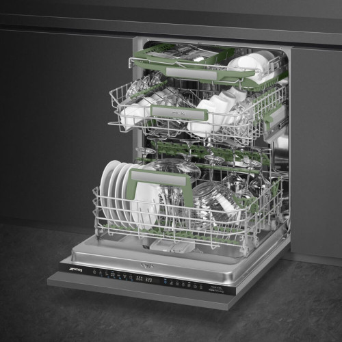 Посудомоечная машина Smeg/ Посудомоечная машина Smeg, встраиваемая, 60 см, 14 комплектов, 14 программ, сенсорное управление, ActiveLight, Dry Assist, автоматическое открывание дверцы, 3 корзины, энергоэффективность А