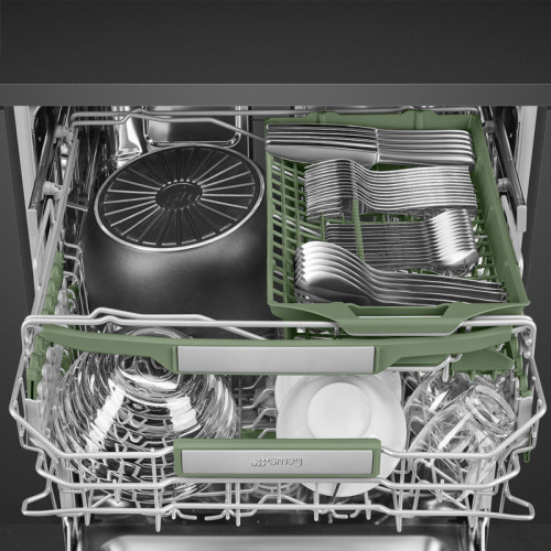 Посудомоечная машина Smeg/ Посудомоечная машина Smeg, встраиваемая, 60 см, 14 комплектов, сенсорное управление, LED дисплей, орбитальная система мойки, 10 (+1) программ, конденсационная сушка, автоматическое открывание дверцы, Dry Assist, инверторный мото