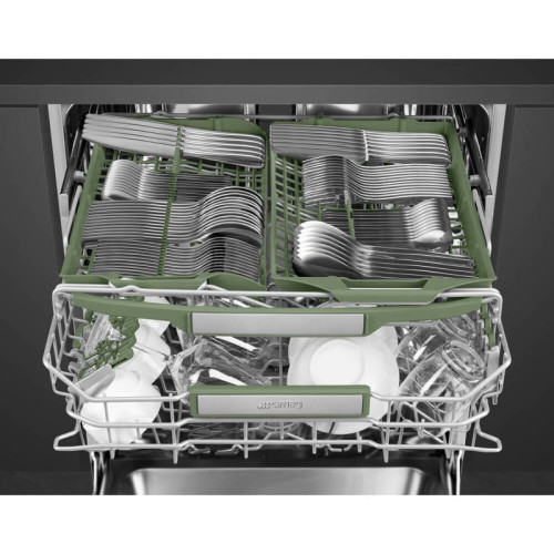 Посудомоечная машина Smeg/ Посудомоечная машина Smeg, встраиваемая, 60 см, 14 комплектов, 14 программ, сенсорное управление, ActiveLight, Dry Assist, автоматическое открывание дверцы, 3 корзины, энергоэффективность А