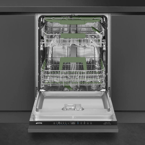 Посудомоечная машина Smeg/ Посудомоечная машина Smeg, встраиваемая, 60 см, 13 комплектов, 11 программ, сенсорное управление, ActiveLight, Dry Assist, автоматическое открывание дверцы, 3 корзины, полный AquaStop, энергоэффективность С