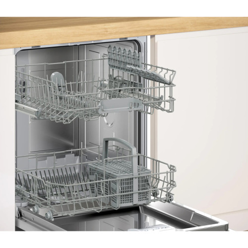 Serie 2, Встраиваемая посудомоечная машина 60см., SilencePlus; Класс A-A-A; уровень шума 48 дБ ; 8 программ и 5 температурных режимов,таймер,1/2 загрузки , InfoLight