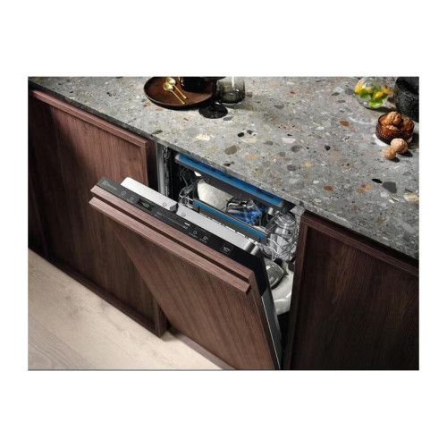 Встраиваемые посудомоечные машины ELECTROLUX/ Встраиваемая узкая посудомоечная машина, без фасада, сенсорное управление Quick Select ,дисплей, 10 комплектов, 8 программ 2-цветный световой индикатор, индикатор ополаскивающего средства, индикатор соли, датч