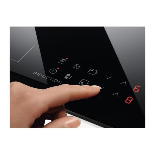 Индукционная варочная поверхность/ Индукционная варочная поверхность Electrolux LIR60430 черный