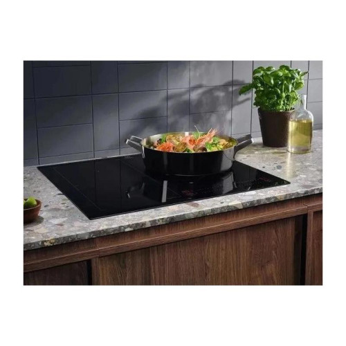 Индукционная варочная поверхность/ Индукционная варочная поверхность Electrolux EIS62453 черный