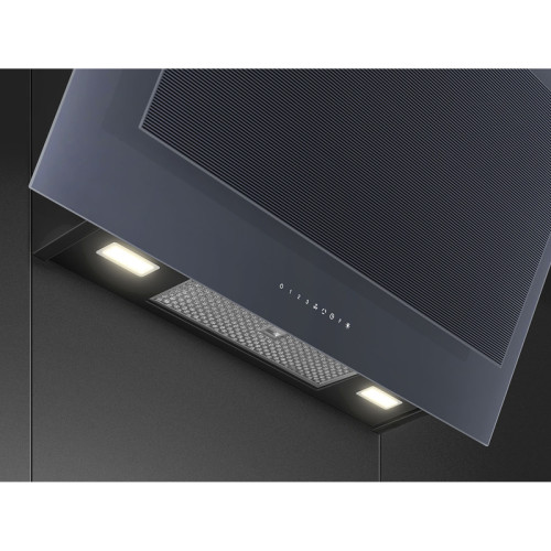 Вытяжка Smeg/ Настенная вытяжка, серия Linea,ширина 90 см,энергоэффективность А+,3 скорости,сенсорное управление,820м/ч, 2 фильтра,цвет Neptune Grey