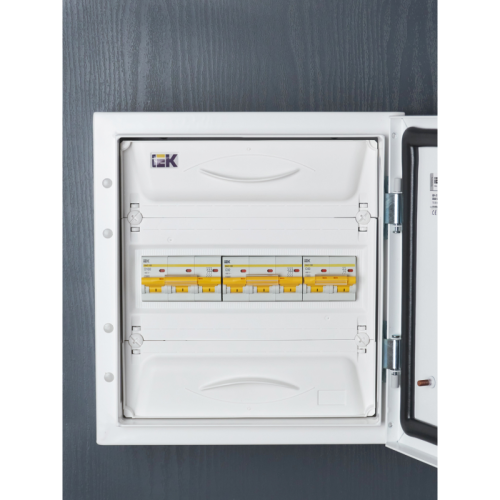 KARAT Авт. выкл. ВА47-100 3P C 32А 10кА IEK